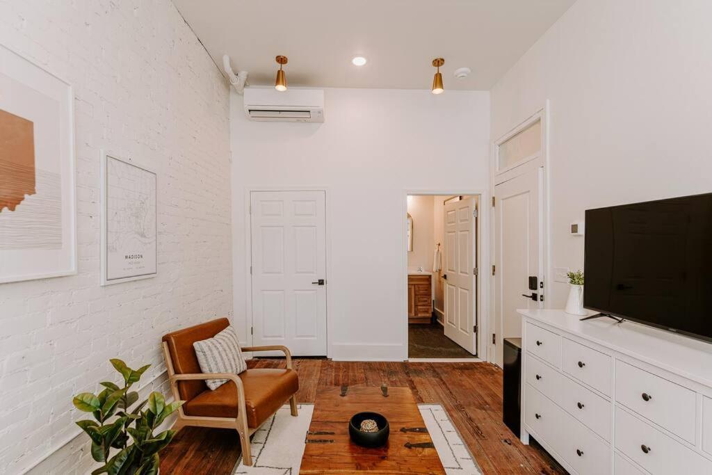 מדיסון East Main Lofts - Farmhouse 204 מראה חיצוני תמונה