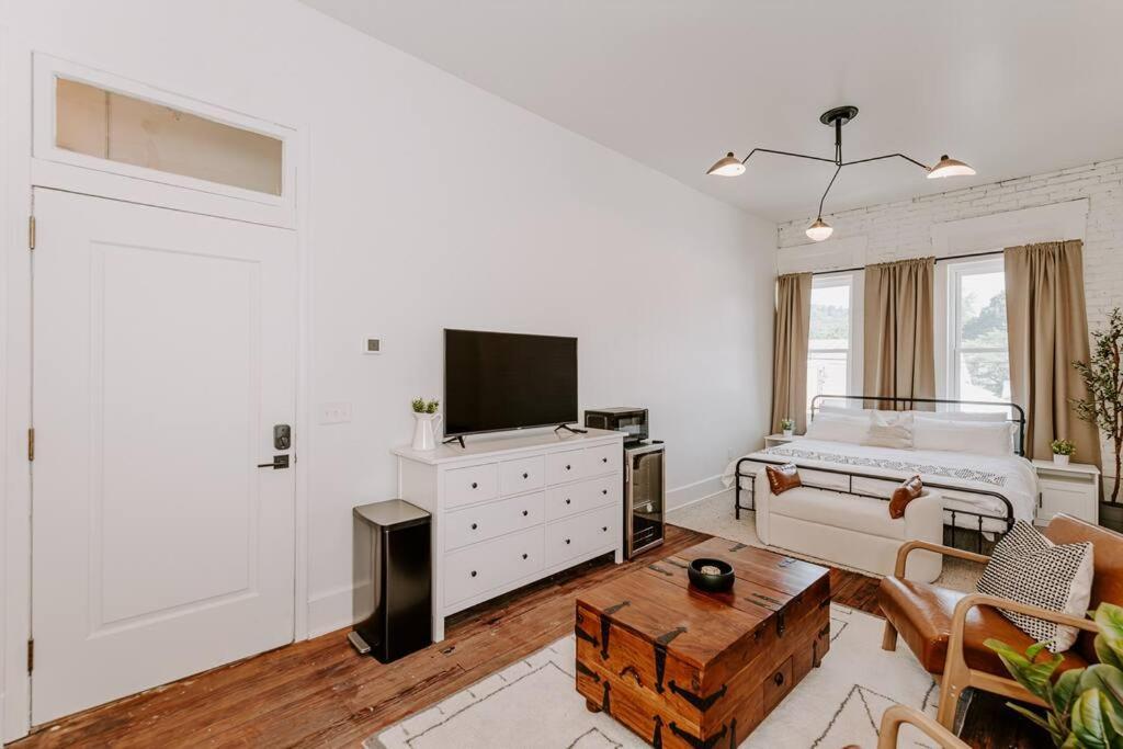 מדיסון East Main Lofts - Farmhouse 204 מראה חיצוני תמונה